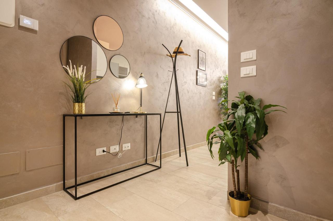 Goito Luxury Apartment, In The Historical Center Bolonha Exterior foto